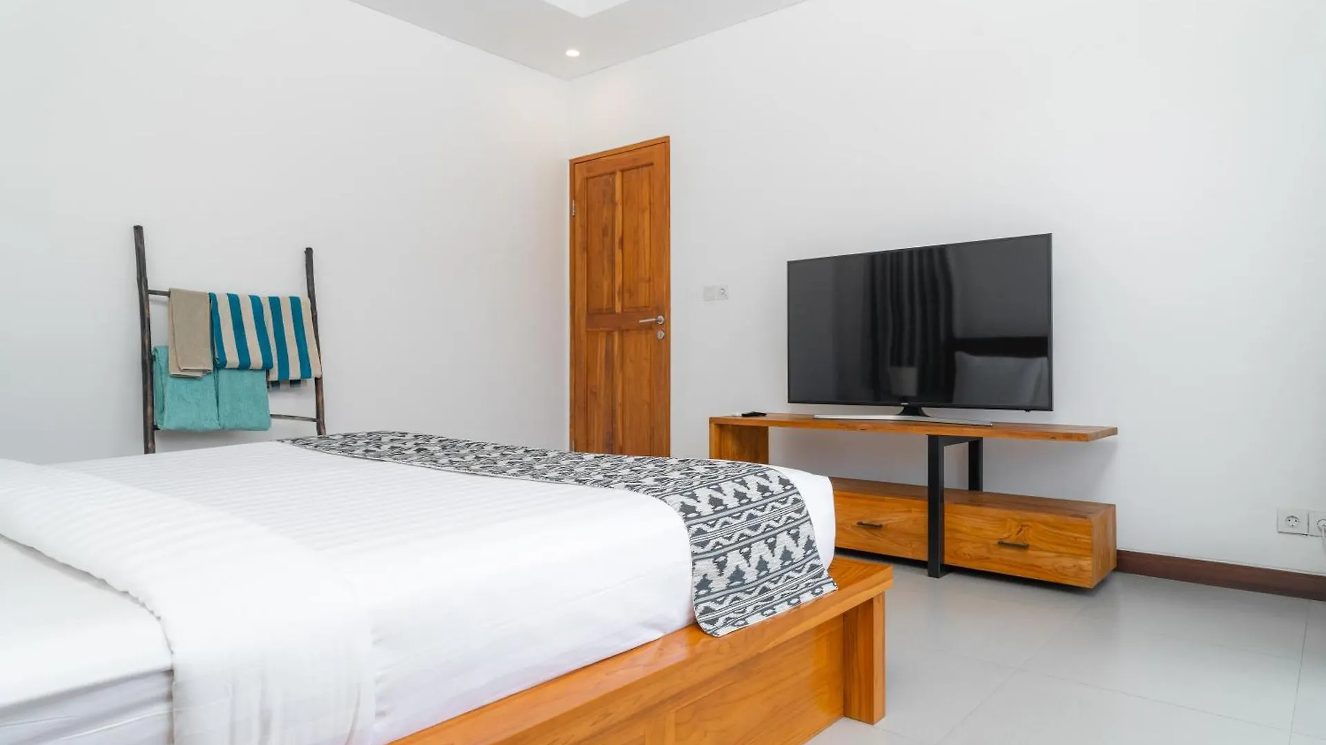 Villa Damai Canggu 세미냑