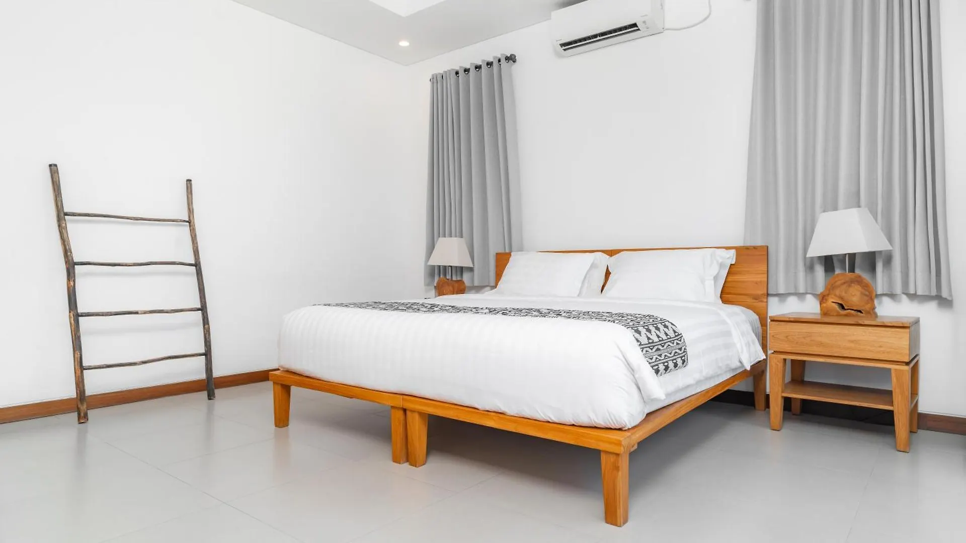 Villa Damai Canggu 세미냑